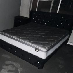 Free Giving This bed For Free 