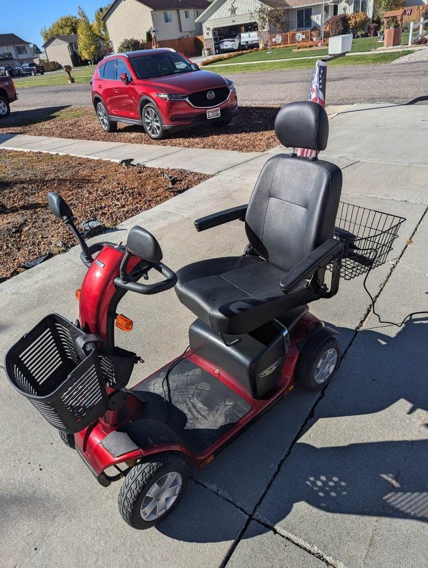 Red pride victory sport Mobility scooter