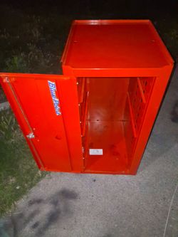 Snap-on cabinet