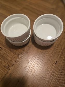 Unused Target Threshold 4pk Porcelain Ramekins