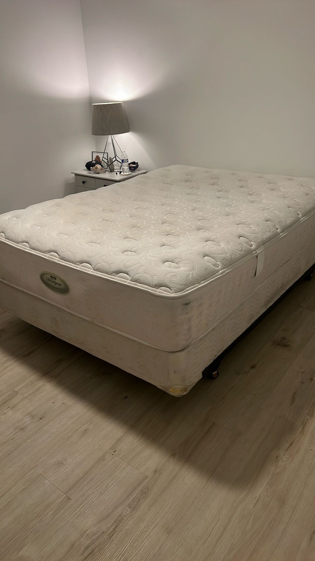 Queen Bed With Frame