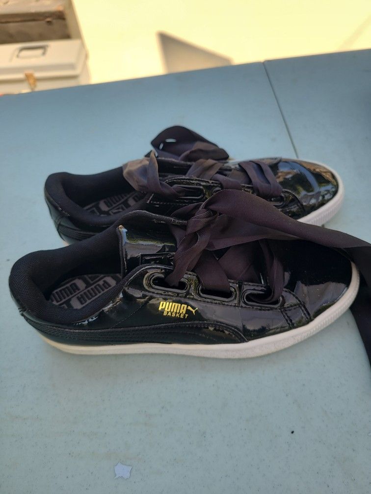 PUMA Basket Heart Patent Black Size 7 Shoes
