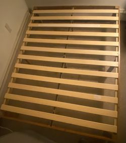 Like-New Red Barrel Studio Queen Bed Frame