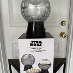 DISNEY: Star Wars, Death Star, Popcorn Maker, NEW