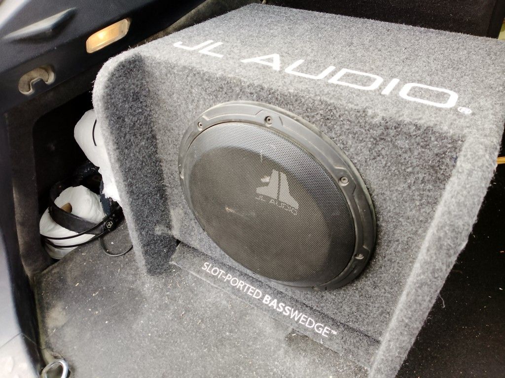 8" JL Audio Subwoofer - 800w