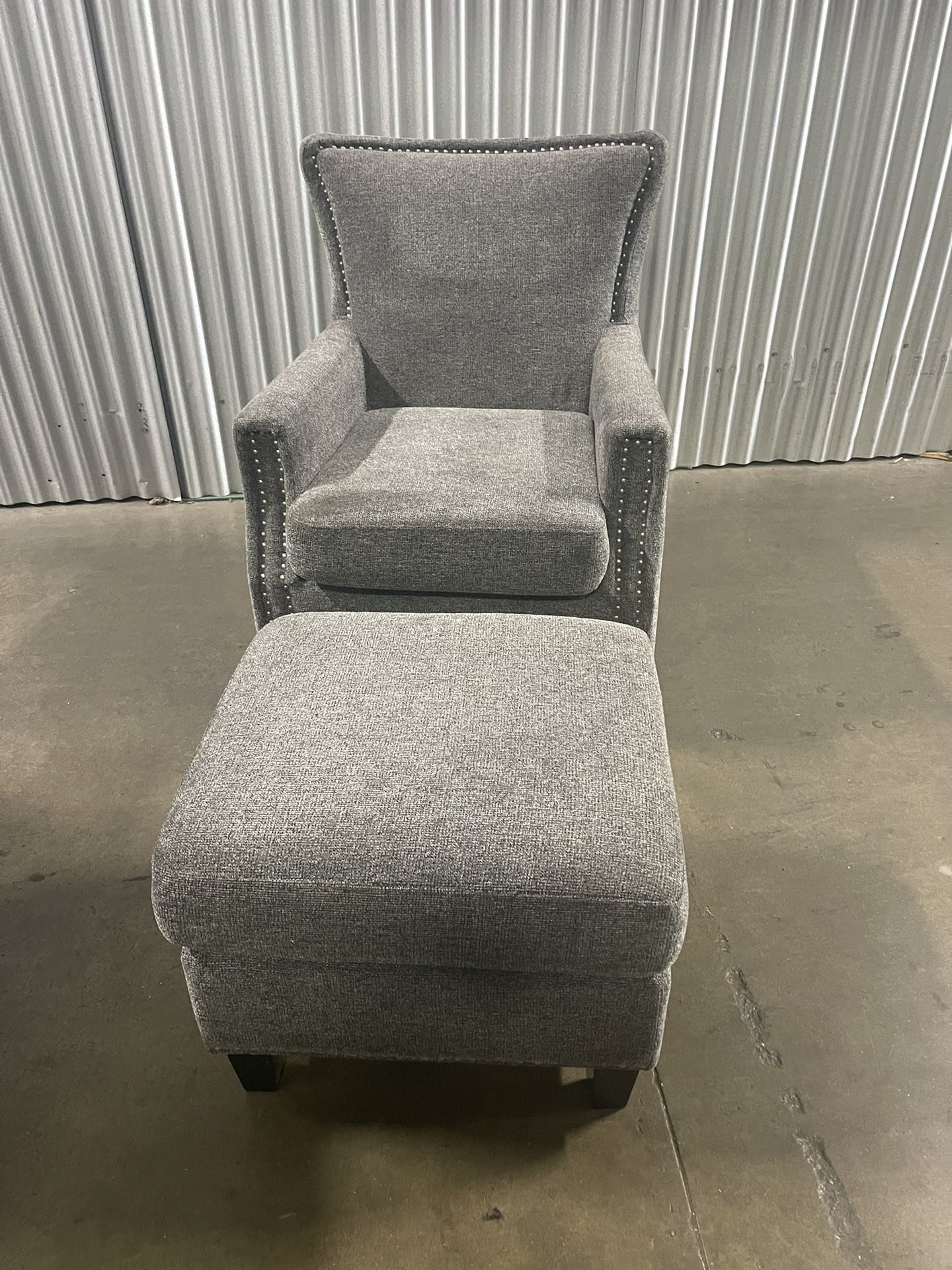 Chair With Ottoman Low Price!