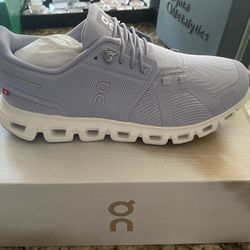 ON Cloud 6 Women Size 9 New 