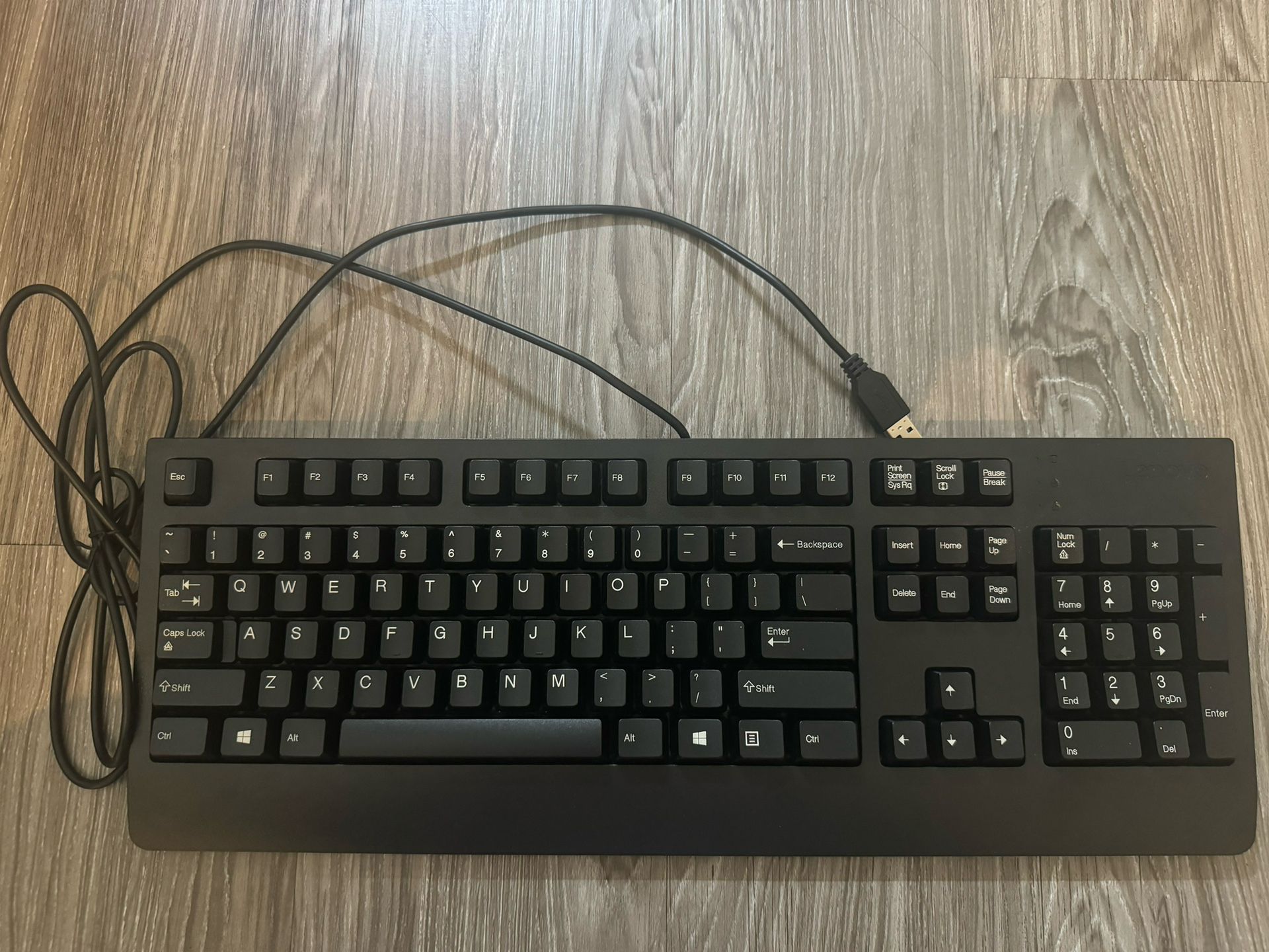 (Like NEW) Lenovo Wired keyboard SK-8827