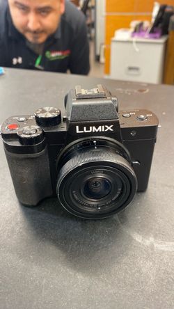 Panasonic Lumix Mirrorless Camera with 12-32mm Lens
