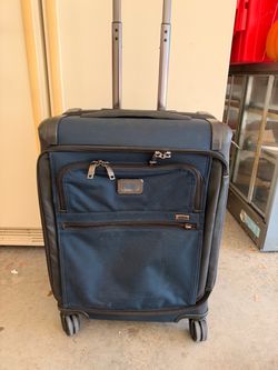 Tumi alpha 2 carry on