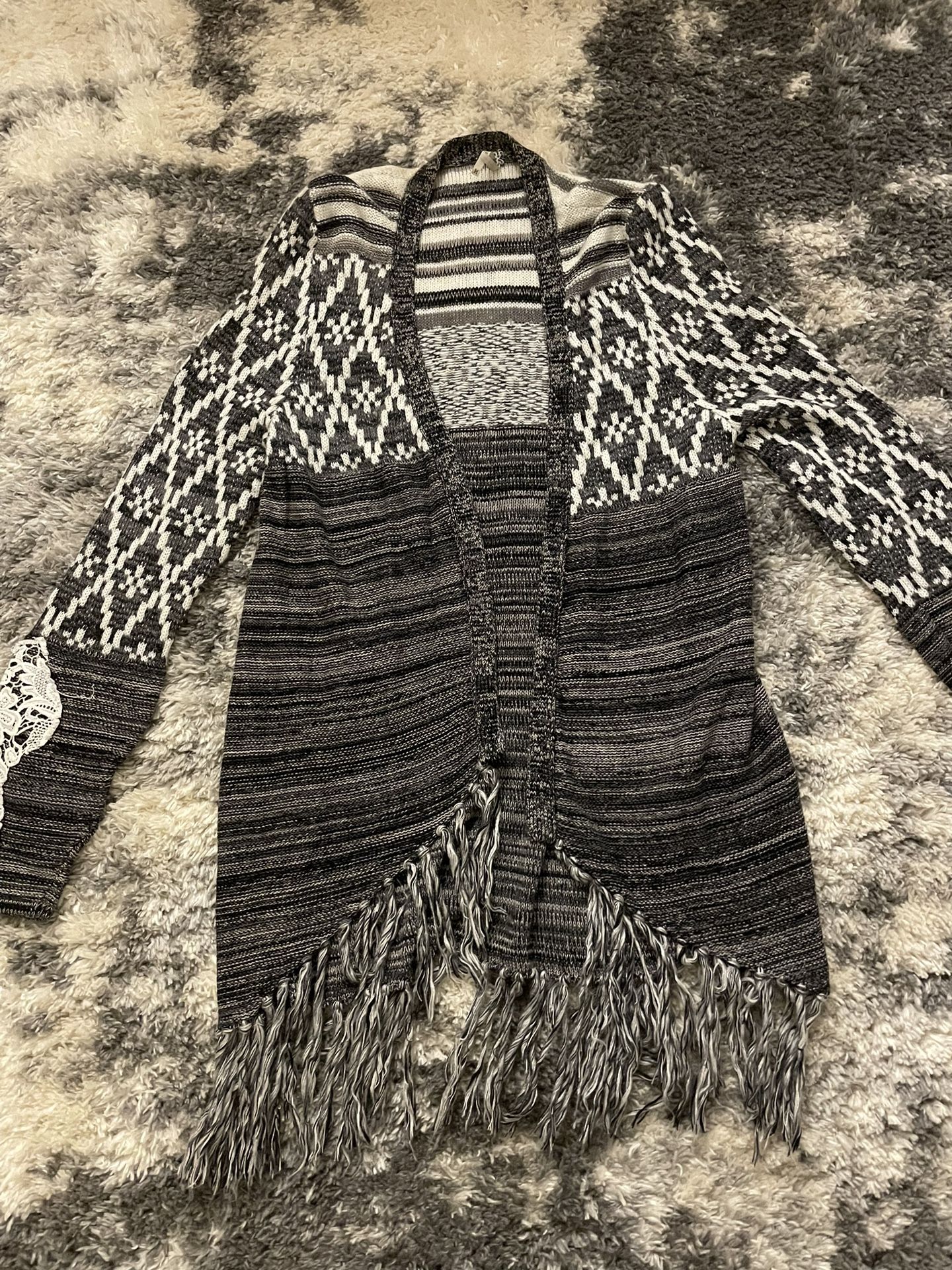 Bke Cardigan Size Medium