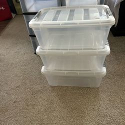 Set of 3 Clear Plastic Latching Storage Bins