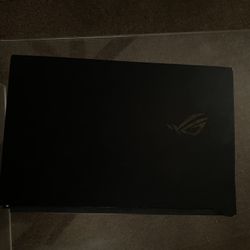 ASUS ROG Zephyrus S17 Gaming Laptop