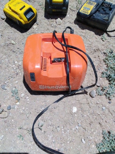 Battery drill Charger