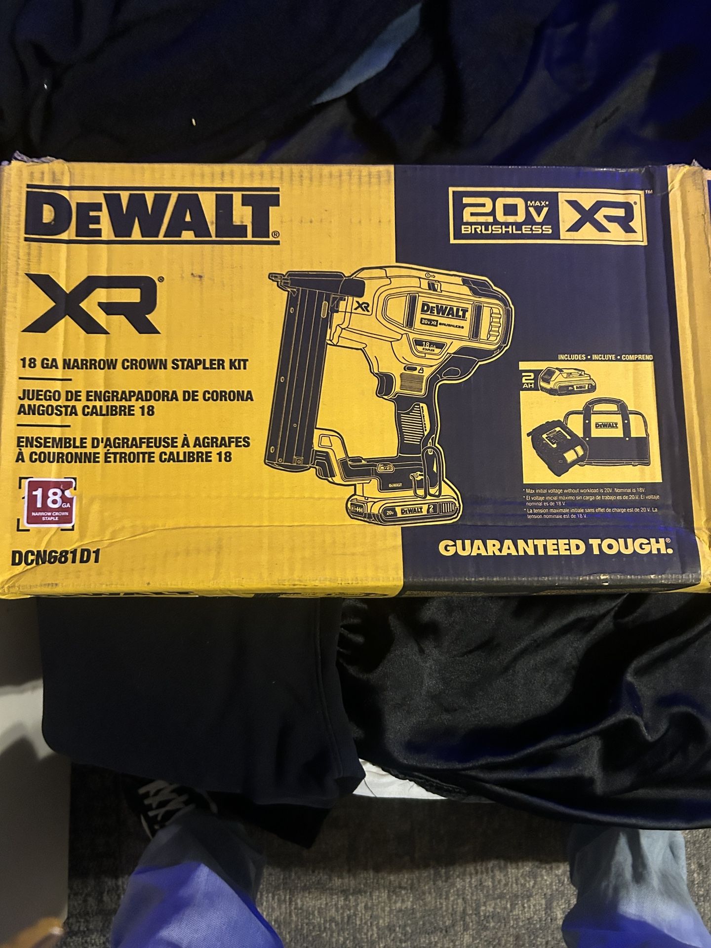 DeWALT XR 20v 18ga Narrow Crown Stapler