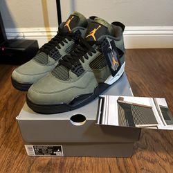 DS/Brand New Jordan 4 Undefeated Size 9.5 