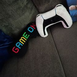 Controller pillows