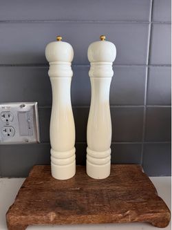 Salt & Pepper shakers