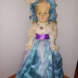 Very Rare Effanbee Allison Grande Dames Doll(1983)  Movable Eyes Faded Dress And Hat  11" Listed $65 My Price $30
