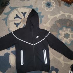 Nike Tech Reflective Medium