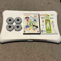 Nintendo Wii Balance Board w/ Wii Fit Plus Nickelodeon Fit Games Feet Risers