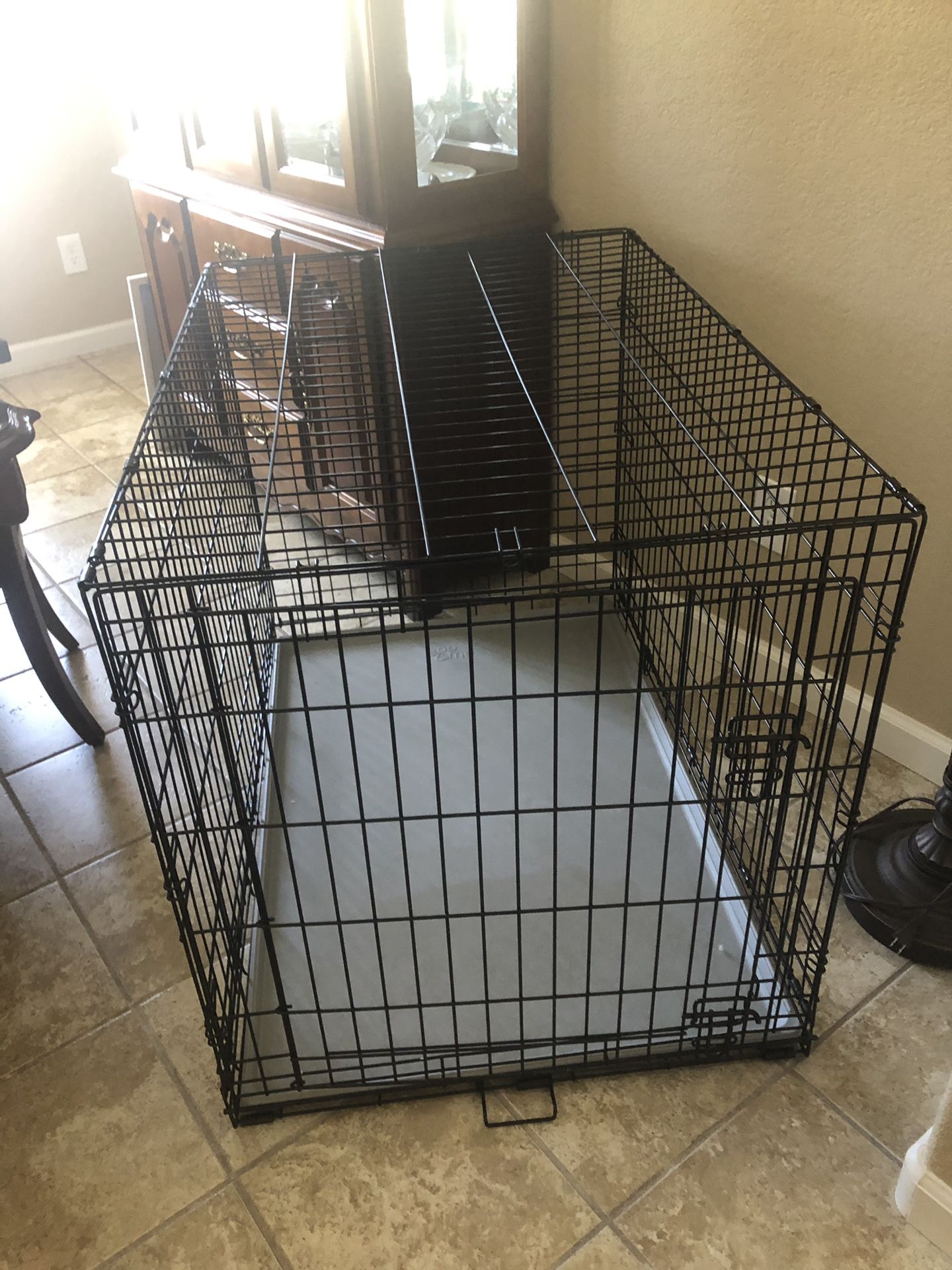 XL dog kennel/crate