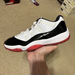 Size 10 - CLEAN Air Jordan 11 Retro Low Concord Bred