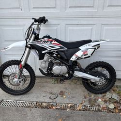 125cc Dirt Bike 