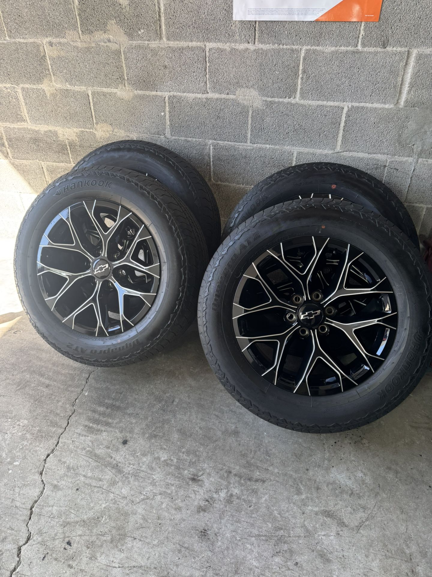 20” Inch Chevy Silverado Tahoe Suburban Sierra Yukon Rims And tires