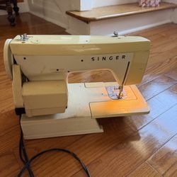 Vintage Singer Merritt 1872 Sewing Machine 