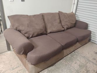 Couch (FREE DELIVERY)