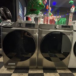 Samsung Front Load Washer And Dryer Set In Platinum 