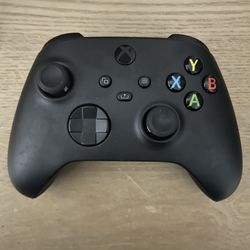 Xbox One Controller And Headset