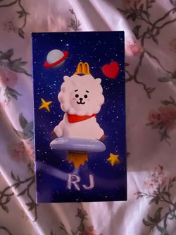 BT21