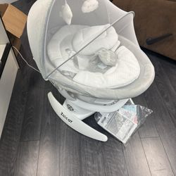 Baby swing