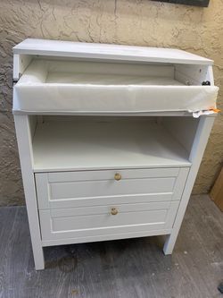 Nursery Changing Table & VรDRA Changing Pad- Local Delivery for a Fee - See My Other Items ๐