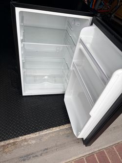 Hisense Mini Frodge
