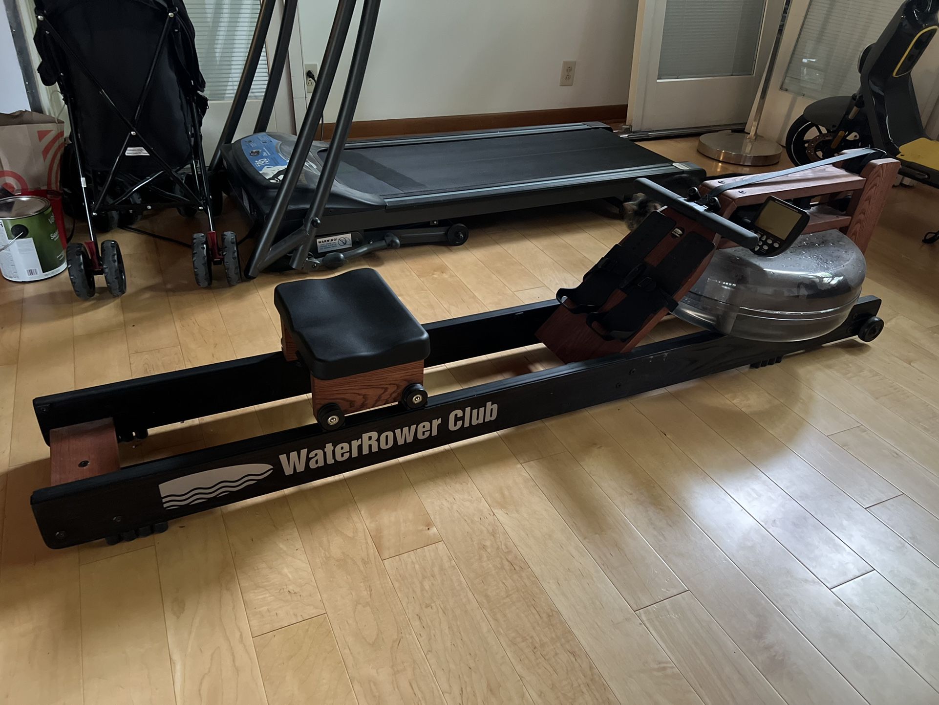 Row Machine, , Practically New, Originally 1,400$….want 600$