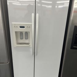 Kitchen Aid White Smooth Side By Side Fridge 