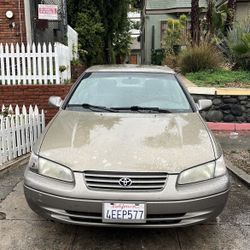 1999 Toyota Camry