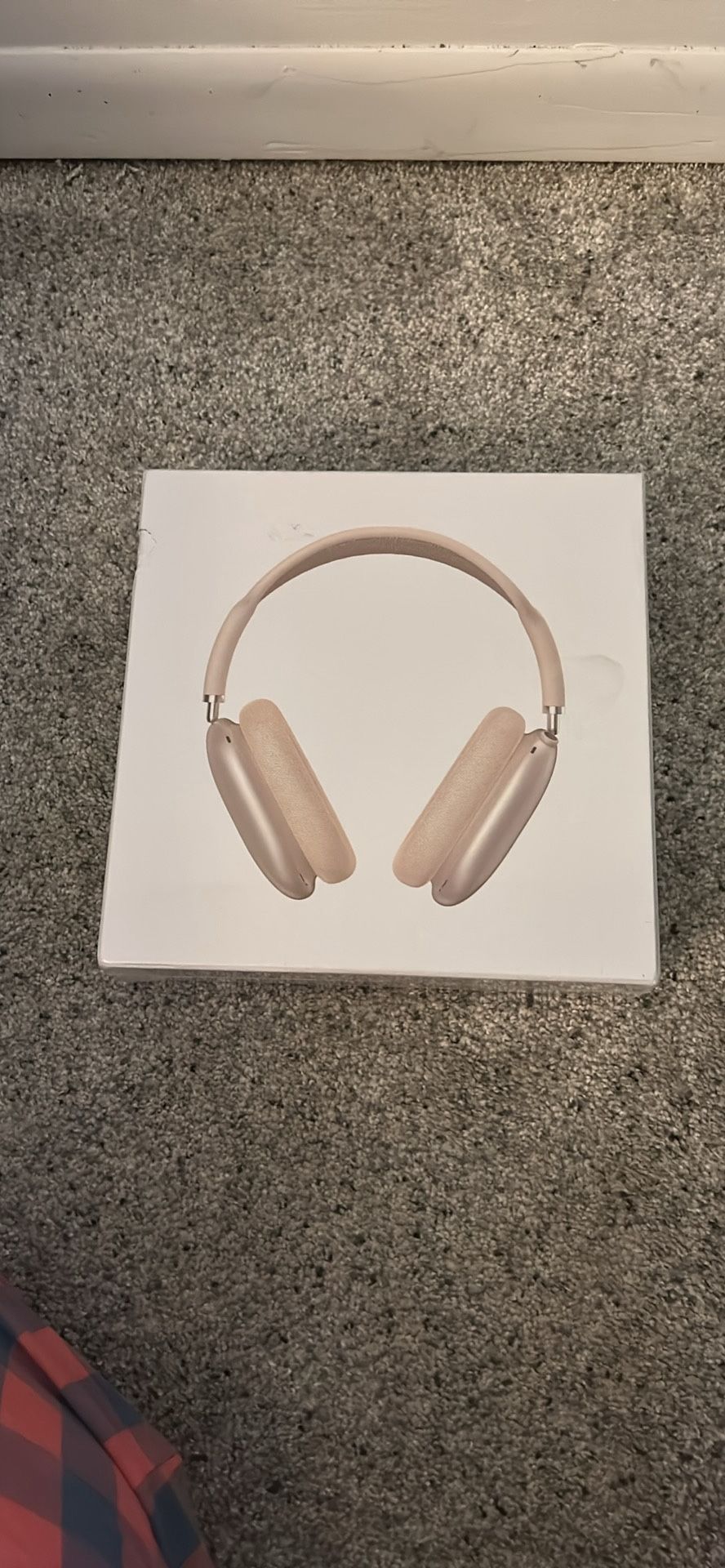 Cream/Gold Airpod Max With Smart Case 