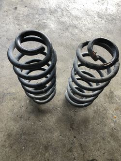2002 suburban Tahoe rear stock springs