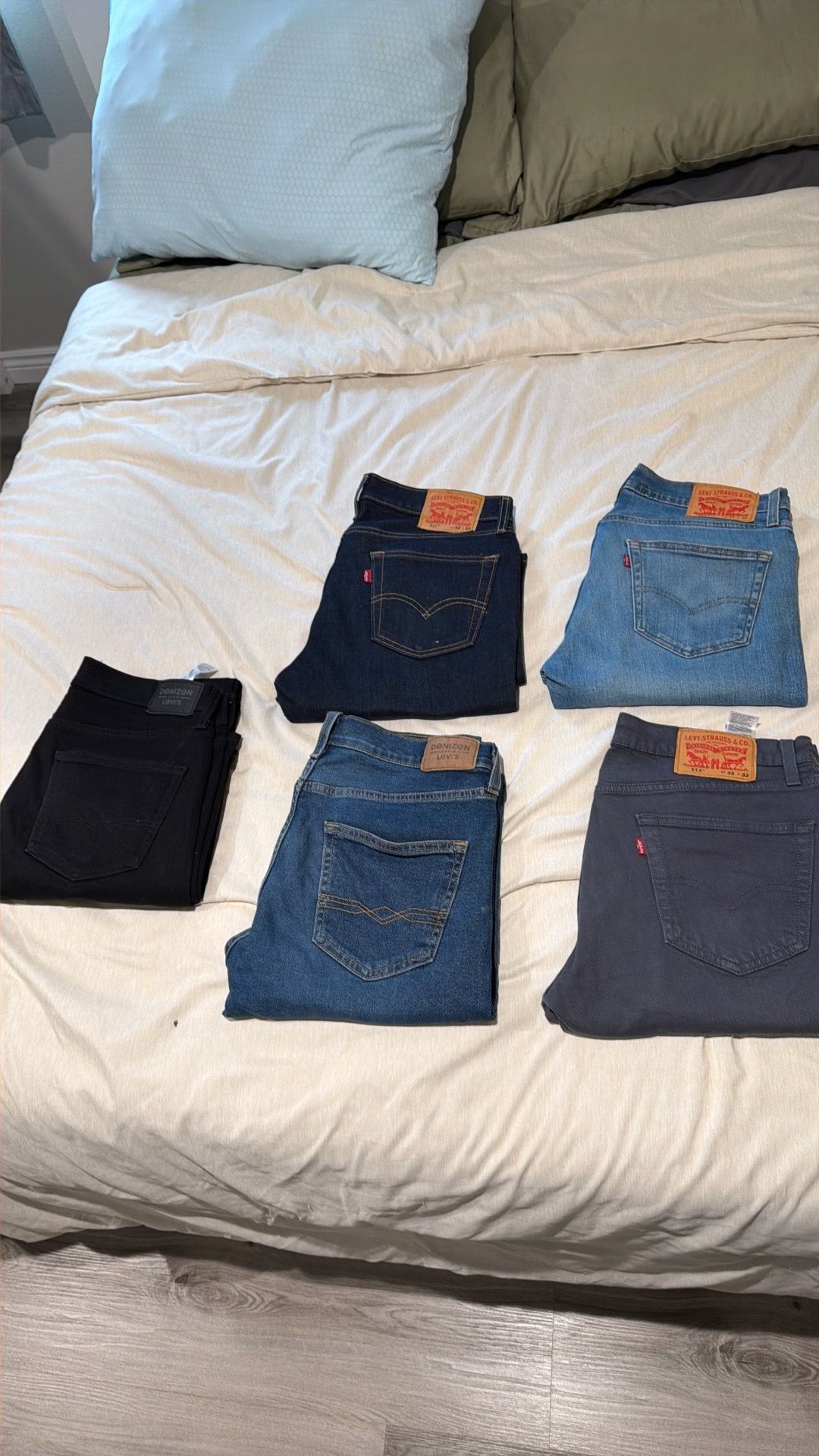 Levi jeans