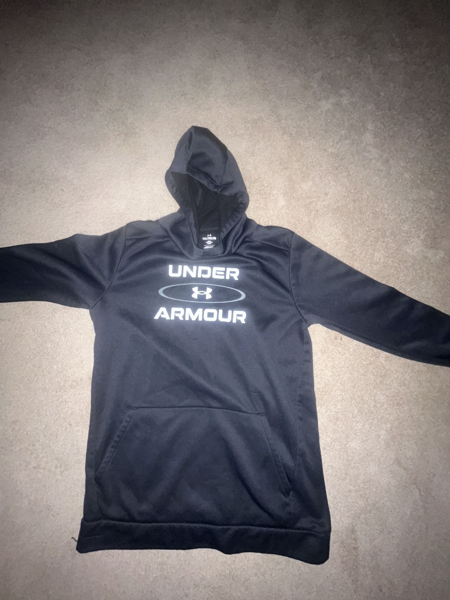 Under Armor Hoodie Size S