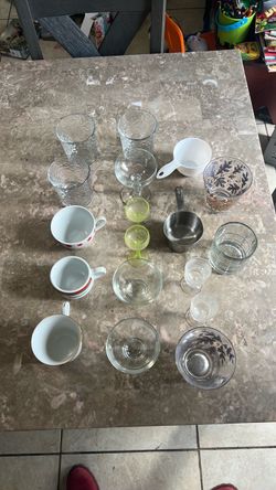 Mixed Glassware and Mugs Lot