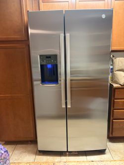 GE Refrigerator