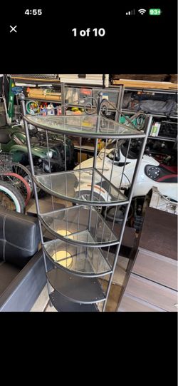 Corner shelf like new $30 Gilbert and Ray rd. Check pics and offers.