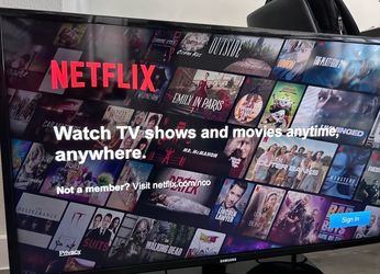 40” Samsung Smart TV + wall mounting