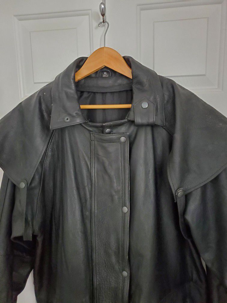 Leather motorcycle duster XL.