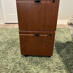 2 Drawer File Cabinet w/key